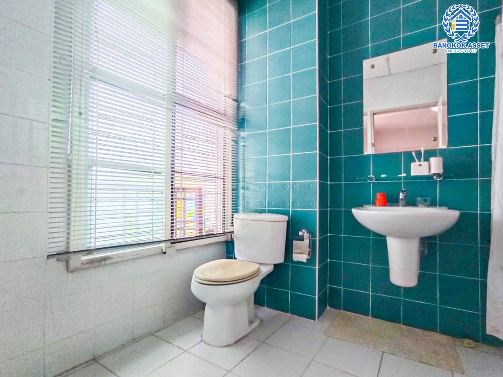 *****ทาวน์โฮม 3 ชั้นมือสอง โครงการ บ้านกลางเมือง รัชวิภา หลังมุม เนื้อที่กว้าง 34.10 ตร.ว. ฟังก์ชัน 3 ห้องนอน 4 ห้องน้ำ 2 ที่จอดรถ พื้นที่กว้างขวาง ออกแบบภายในสไตล์บ้านเดี่ยว บนทำเลดี เชื่อมต่อถนนพหลโยธิน ถนนวิภาวดีรังสิต ถนนงามวงศ์วาน ถนนประชาชื่น ใกล้จุดขึ้นทางด่วน "ศรีรัช" จองเลย!