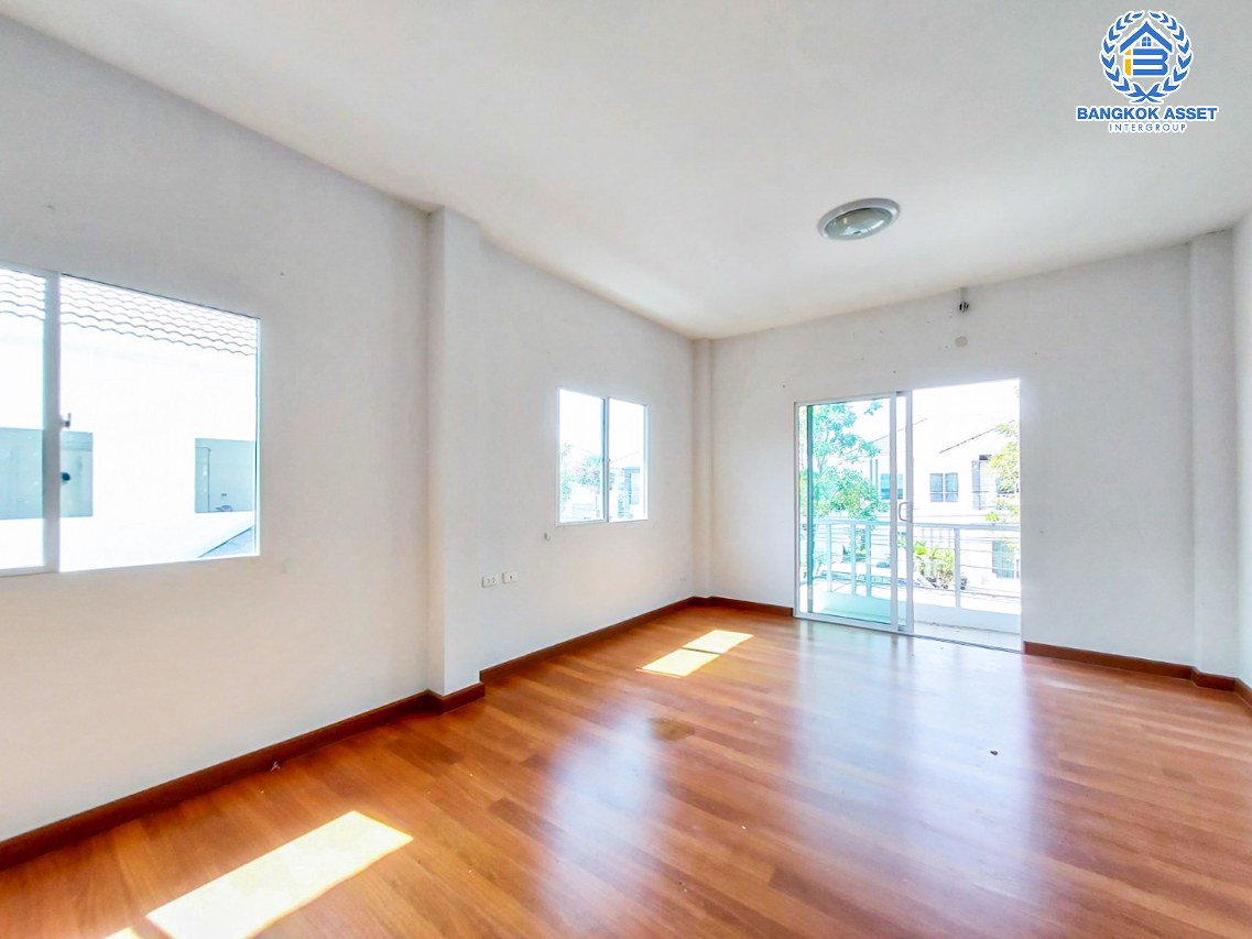 *****บ้านเดี่ยวมือสองนนทบุรี โครงการ แลนซิโอคริป ปิ่นเกล้า-วงแหวนฯ คุณภาพระดับ ลลิล พร๊อพเพอร์ตี้ เนื้อที่กว้างเกือบ 53 ตร.ว. ฟังก์ชัน 3 ห้องนอน 2 ห้องน้ำ 2 ที่จอดรถ บ้านสภาพใหม่ บนทำเลแห่งการเดินทาง เชื่อมต่อถนนกาญจนาภิเษก, ถนนนครอินทร์, ถนนบรมราชชนนี ใกล้จุดขึ้นทางด่วน "ศรีรัช"