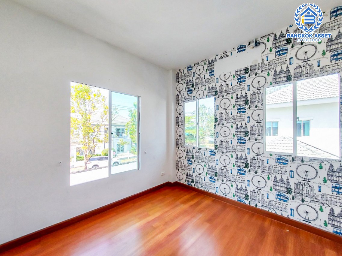 *****บ้านเดี่ยวมือสองนนทบุรี โครงการ แลนซิโอคริป ปิ่นเกล้า-วงแหวนฯ คุณภาพระดับ ลลิล พร๊อพเพอร์ตี้ เนื้อที่กว้างเกือบ 53 ตร.ว. ฟังก์ชัน 3 ห้องนอน 2 ห้องน้ำ 2 ที่จอดรถ บ้านสภาพใหม่ บนทำเลแห่งการเดินทาง เชื่อมต่อถนนกาญจนาภิเษก, ถนนนครอินทร์, ถนนบรมราชชนนี ใกล้จุดขึ้นทางด่วน "ศรีรัช"