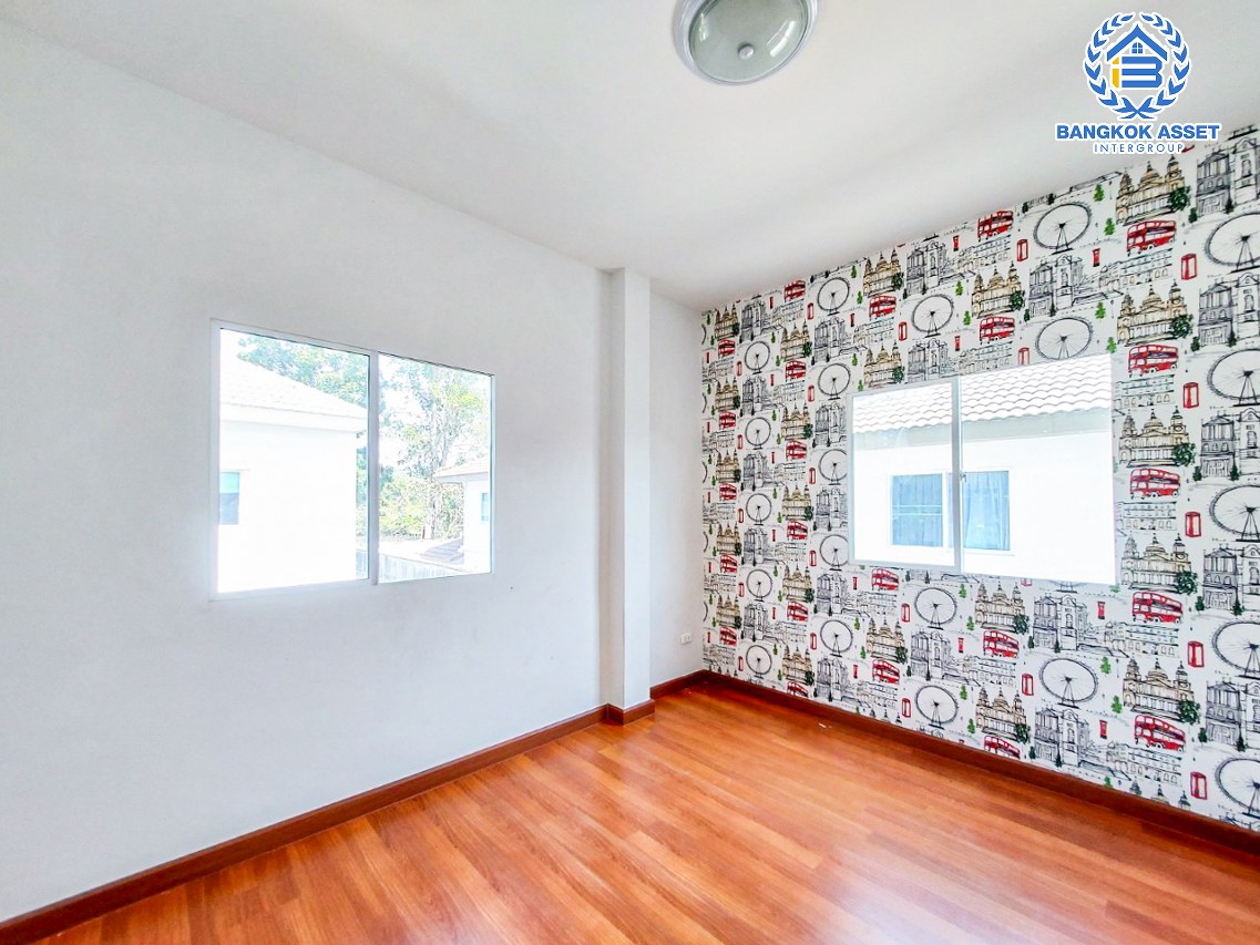 *****บ้านเดี่ยวมือสองนนทบุรี โครงการ แลนซิโอคริป ปิ่นเกล้า-วงแหวนฯ คุณภาพระดับ ลลิล พร๊อพเพอร์ตี้ เนื้อที่กว้างเกือบ 53 ตร.ว. ฟังก์ชัน 3 ห้องนอน 2 ห้องน้ำ 2 ที่จอดรถ บ้านสภาพใหม่ บนทำเลแห่งการเดินทาง เชื่อมต่อถนนกาญจนาภิเษก, ถนนนครอินทร์, ถนนบรมราชชนนี ใกล้จุดขึ้นทางด่วน "ศรีรัช"