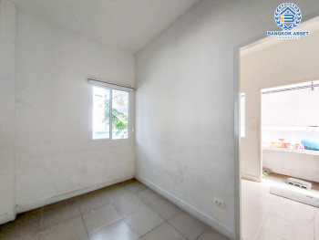 *****บ้านเดี่ยวมือสองนนทบุรี โครงการ แลนซิโอคริป ปิ่นเกล้า-วงแหวนฯ คุณภาพระดับ ลลิล พร๊อพเพอร์ตี้ เนื้อที่กว้างเกือบ 53 ตร.ว. ฟังก์ชัน 3 ห้องนอน 2 ห้องน้ำ 2 ที่จอดรถ บ้านสภาพใหม่ บนทำเลแห่งการเดินทาง เชื่อมต่อถนนกาญจนาภิเษก, ถนนนครอินทร์, ถนนบรมราชชนนี ใกล้จุดขึ้นทางด่วน "ศรีรัช"