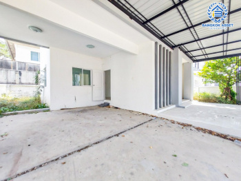 *****บ้านเดี่ยวมือสองนนทบุรี โครงการ แลนซิโอคริป ปิ่นเกล้า-วงแหวนฯ คุณภาพระดับ ลลิล พร๊อพเพอร์ตี้ เนื้อที่กว้างเกือบ 53 ตร.ว. ฟังก์ชัน 3 ห้องนอน 2 ห้องน้ำ 2 ที่จอดรถ บ้านสภาพใหม่ บนทำเลแห่งการเดินทาง เชื่อมต่อถนนกาญจนาภิเษก, ถนนนครอินทร์, ถนนบรมราชชนนี ใกล้จุดขึ้นทางด่วน "ศรีรัช"