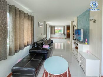 *****บ้านเดี่ยวมือสองนนทบุรี หมู่บ้าน ภัชภิชา ท่าน้ำนนท์ #หลังมุม เนื้อที่กว้างเกือบ 56 ตร.ว. ฟังก์ชัน 2 ห้องนอน 3 ห้องน้ำ 1 ที่จอดรถ ตกแต่งภายในดีมาก พร้อมเข้าอยู่ แถมฟรี! 3 เครื่องปรับอากาศ บนทำเลติดถนนบางศรีเมือง ใกล้รถไฟฟ้าสายสีม่วง "สถานีแยกติวานนท์"