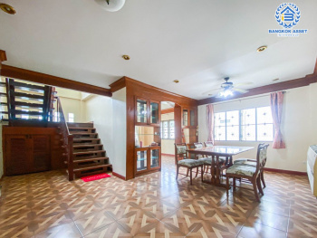 *****บ้านเดี่ยวมือสอง โครงการ มณีรินทร์ รัตนาธิเบศร์ จากแบรนด์ Property Perfect เนื้อที่ 72.50 ตร.ว. ฟังก์ชัน 4 ห้องนอน 2 ห้องน้ำ 2 ที่จอดรถ ต่อเติมห้องชั้นล่าง และห้องครัว โครงการตั้งบนทำเลเดินทางสะดวก ใกล้รถไฟฟ้าสายสีม่วง "สถานีบางรักน้อยท่าอิฐ" และจุดขึ้นทางด่วน "งามวงศ์วาน"