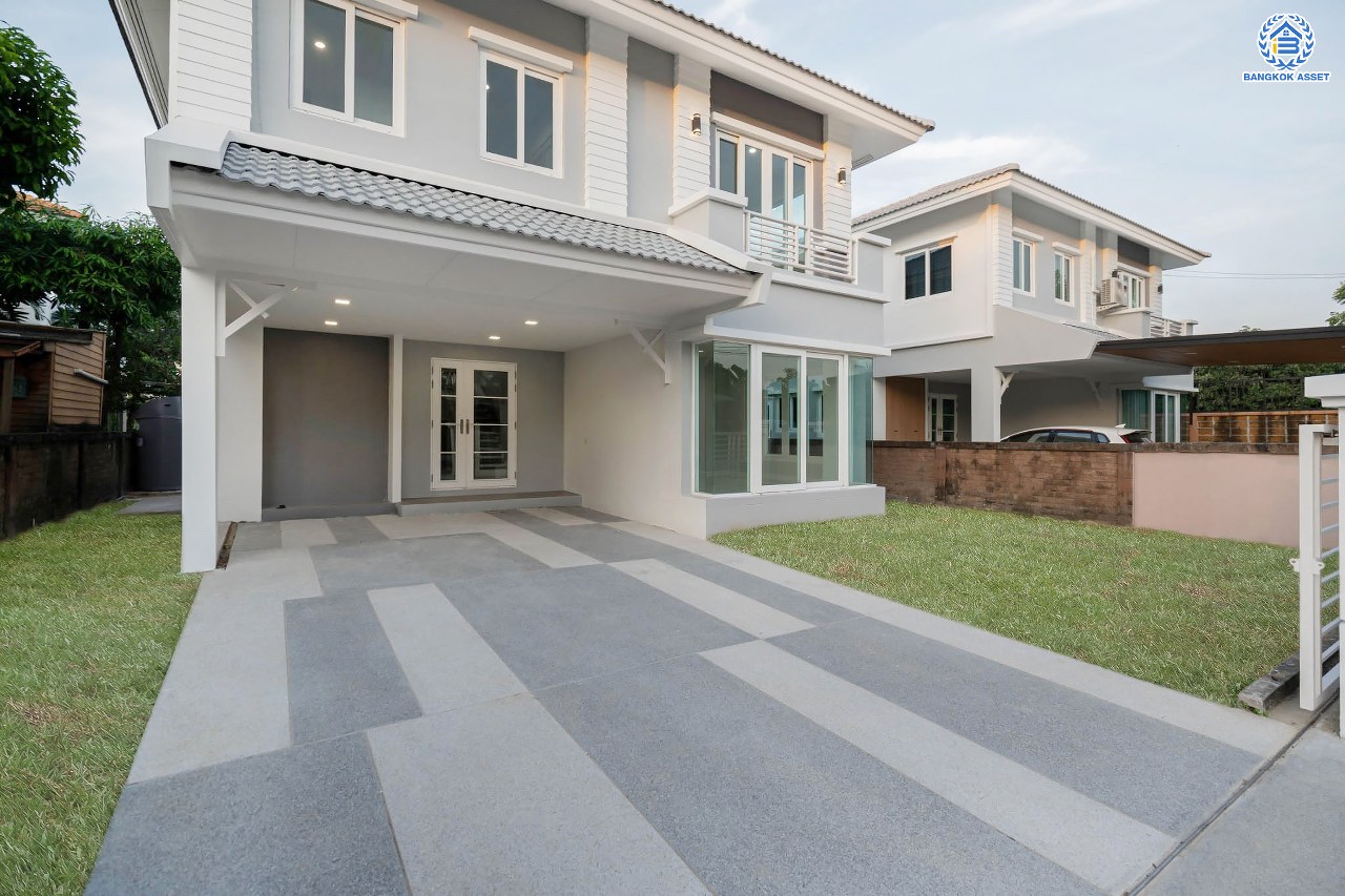 บ้านมือสองตกแต่งใหม่ โครงการ คาซ่าวิลล์ ราชพฤกษ์-รัตนาธิเบศร์1 (Q.House) หลังมุม ดีไซน์ Modern เนื้อที่ 62 ตร.ว. ฟังก์ชัน 3 ห้องนอน 3 ห้องน้ำ จอดรถได้ถึง 4 คัน บนทำเลศักยภาพ ติดถนนราชพฤกษ์ ใกล้เซ็นทรัลเวสต์เกต และรถไฟฟ้า "สถานีบางรักน้อยท่าอิฐ"