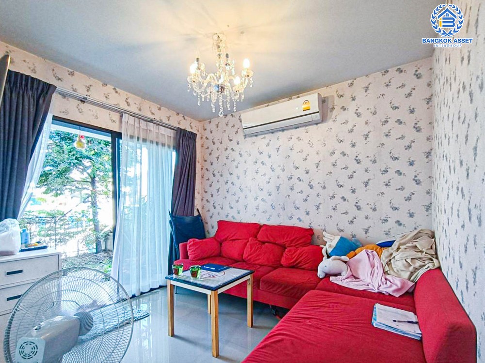 *****บ้านแฝดมือสอง โครงการ อารียา โคโม่ บางบัวทอง-สุพรรณบุรี เนื้อที่ 35.60 ตร.ว. ฟังก์ชัน 3 ห้องนอน 2 ห้องน้ำ 2 ที่จอดรถ บริเวณกว้างขวาง ให้ความรู้สึกเหมือนบ้านเดี่ยว บนทำเลเดินทางสะดวก เชื่อมต่อถนนบางบัวทอง-สุพรรณบุรี ใกล้รถไฟฟ้าสายสีม่วง "สถานีคลองบางไผ่" และจุดขึ้นทางด่วน "ศรีรัช"