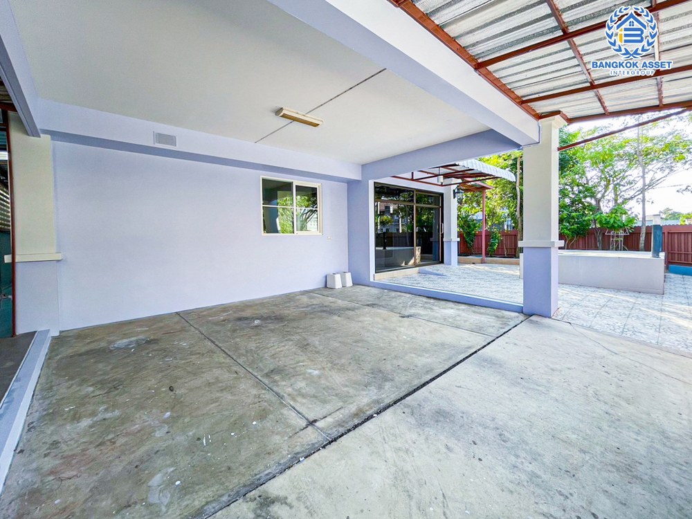 *****บ้านเดี่ยวมือสอง โครงการ วิลลาจิโอ ปิ่นเกล้า-ศาลายา หลังมุม เนื้อที่กว้าง 61.30 ตร.ว. ฟังก์ชัน 3 ห้องนอน 3 ห้องน้ำ 2 ที่จอดรถ สภาพแวดล้อมโครงการดี ต่อเติมห้องครัวพร้อมใช้งาน บนทำเลเดินทางสะดวก เชื่อมต่อถนนสำเร็จพัฒนา ถนนอัจฉริยะพัฒนา ใกล้มหาวิทยาลัยมหิดล จองเลย!