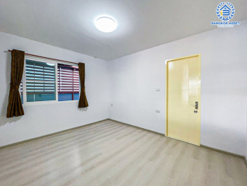 *****บ้านเดี่ยวมือสอง โครงการ วิลลาจิโอ ปิ่นเกล้า-ศาลายา หลังมุม เนื้อที่กว้าง 61.30 ตร.ว. ฟังก์ชัน 3 ห้องนอน 3 ห้องน้ำ 2 ที่จอดรถ สภาพแวดล้อมโครงการดี ต่อเติมห้องครัวพร้อมใช้งาน บนทำเลเดินทางสะดวก เชื่อมต่อถนนสำเร็จพัฒนา ถนนอัจฉริยะพัฒนา ใกล้มหาวิทยาลัยมหิดล จองเลย!