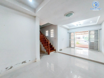 *****ทาวน์เฮ้าส์มือสองนนทบุรี หมู่บ้าน ศิลปการพาร์ค4 วัดลาดปลาดุก #หลังมุม เนื้อที่กว้างขวางถึง 26.2 ตร.ว. ฟังก์ชัน 3 ห้องนอน 2 ห้องน้ำ 1   ที่จอดรถ พื้นที่เยอะ บนทำเลติดถนนใหญ่ เชื่อมต่อ ถนนกาญจนาภิเษก ใกล้รถไฟฟ้าสายสีม่วง "สถานีคลองบางไผ่" และเซ็นทรัลเวสต์เกต ในราคาดี!