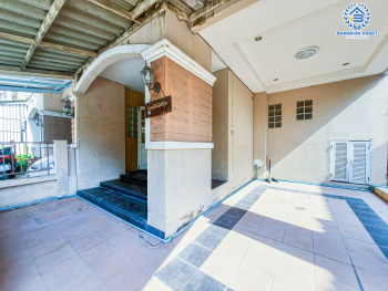 *****ทาวน์เฮ้าส์มือสองนนทบุรี หมู่บ้าน ศิลปการพาร์ค4 วัดลาดปลาดุก #หลังมุม เนื้อที่กว้างขวางถึง 26.2 ตร.ว. ฟังก์ชัน 3 ห้องนอน 2 ห้องน้ำ 1   ที่จอดรถ พื้นที่เยอะ บนทำเลติดถนนใหญ่ เชื่อมต่อ ถนนกาญจนาภิเษก ใกล้รถไฟฟ้าสายสีม่วง "สถานีคลองบางไผ่" และเซ็นทรัลเวสต์เกต ในราคาดี!