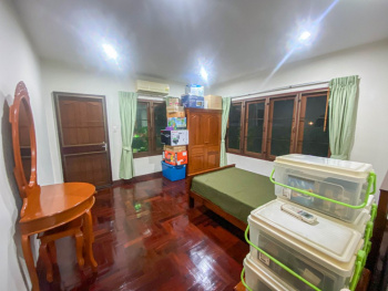 *****บ้านเดี่ยวมือสอง โครงการ กฤษดานคร31 บรมราชชนนี เนื้อที่ 98.10 ตร.ว. ฟังก์ชัน 4 ห้องนอน 2 ห้องน้ำ 2 ที่จอดรถ บ้านสภาพสวยมาก วิวริมน้ำ พร้อมเข้าอยู่ บนทำเลเดินทางสะดวก เชื่อมต่อถนนพุทธมณฑลสาย2, ถนนเพชรเกษม ใกล้รถไฟสายสีแดง "สถานีตลิ่งชัน" และทางคู่ขนานลอยฟ้าบรมราชชนนี