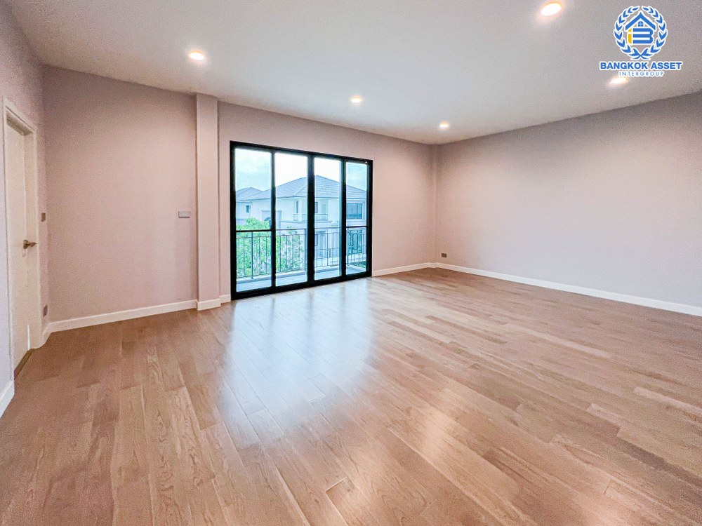 *****บ้านเดี่ยว 3 ชั้นมือสอง โครงการ ศุภาลัย เอเลแกนซ์ บรมราชชนนี เนื้อที่กว้าง 132.50 ตร.ว. ฟังก์ชัน 4 ห้องนอน 5 ห้องน้ำ 4 ที่จอดรถ บ้านสวย พร้อมอยู่ ขายถูก ๆ บนทำเลเดินทางสะดวก เชื่อมต่อถนนบรมราชชนนี, ถนนกาญจนาภิเษก, ถนนราชพฤกษ์ ใกล้จุดขึ้นทางด่วน "ศรีรัชวงแหวนรอบนอก"