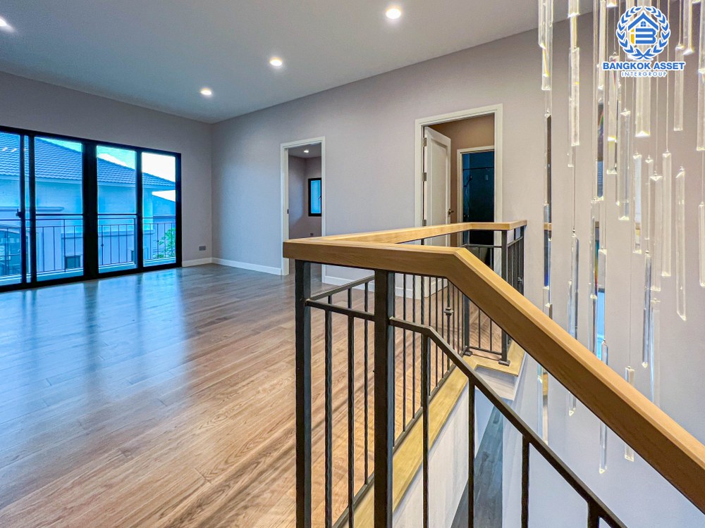 *****บ้านเดี่ยว 3 ชั้นมือสอง โครงการ ศุภาลัย เอเลแกนซ์ บรมราชชนนี เนื้อที่กว้าง 132.50 ตร.ว. ฟังก์ชัน 4 ห้องนอน 5 ห้องน้ำ 4 ที่จอดรถ บ้านสวย พร้อมอยู่ ขายถูก ๆ บนทำเลเดินทางสะดวก เชื่อมต่อถนนบรมราชชนนี, ถนนกาญจนาภิเษก, ถนนราชพฤกษ์ ใกล้จุดขึ้นทางด่วน "ศรีรัชวงแหวนรอบนอก"