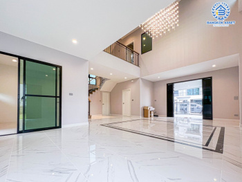 *****บ้านเดี่ยว 3 ชั้นมือสอง โครงการ ศุภาลัย เอเลแกนซ์ บรมราชชนนี เนื้อที่กว้าง 132.50 ตร.ว. ฟังก์ชัน 4 ห้องนอน 5 ห้องน้ำ 4 ที่จอดรถ บ้านสวย พร้อมอยู่ ขายถูก ๆ บนทำเลเดินทางสะดวก เชื่อมต่อถนนบรมราชชนนี, ถนนกาญจนาภิเษก, ถนนราชพฤกษ์ ใกล้จุดขึ้นทางด่วน "ศรีรัชวงแหวนรอบนอก"