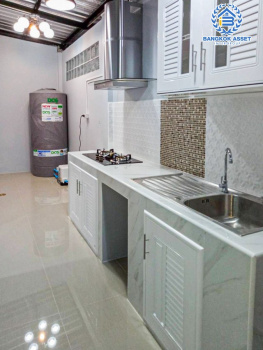 *****บ้านแฝดมือสองกรุงเทพมหานคร หมู่บ้าน ร่มเย็น3 แจ้งวัฒนะ เนื้อที่กว้างขวางถึง 36.1 ตร.ว. ฟังก์ชัน 3 ห้องนอน 2 ห้องน้ำ 2 ที่จอดรถ บ้านสภาพดีมาก บนทำเลเยี่ยม เชื่อมต่อถนนแจ้งวัฒนะ, ถนนวิภาวดีรังสิต, ถนนกำแพงเพชร 6 เพียง 15 นาทีก็ถึงรถไฟฟ้าสายสีแดง "สถานีหลักสี่" ห้ามพลาด!