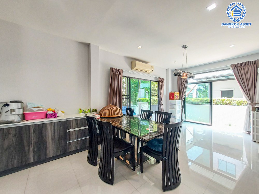 *****บ้านเดี่ยวมือสอง โครงการ เพอร์เฟคเพลส รัตนาธิเบศร์ เนื้อที่ 65.60 ตร.ว. ฟังก์ชัน 3 ห้องนอน 4 ห้องน้ำ 1 ที่จอดรถ บ้านโปร่งโล่ง สภาพดีพร้อมอยู่ ภายในตกแต่งโมเดิร์น บนทำเลเดินทางสะดวก ใกล้เซ็นทรัลรัตนาธิเบศร์ ใกล้รถไฟฟ้าสายสีม่วง "สถานีไทรม้า" และจุดขึ้นทางด่วน "งามวงศ์วาน"