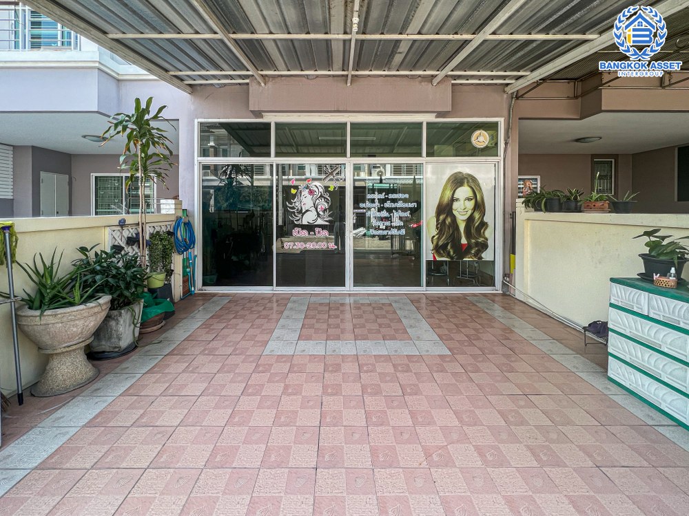 *****ทาวน์เฮ้าส์มือสอง โครงการ ไพร์มเพลส เดอะกรีนเนอรี่ บางใหญ่ เนื้อที่กว้าง 23 ตร.ว. ฟังก์ชัน 3 ห้องนอน 2 ห้องน้ำ 2 ที่จอดรถ สิ่งแวดล้อมโครงการดี บนทำเลเดินทางสะดวก เชื่อมต่อถนนกาญจนาภิเษก ใกล้รถไฟฟ้าสายสีม่วง "สถานีคลองบางไผ่" และจุดขึ้นทางด่วน "ศรีรัช" จองเลย!