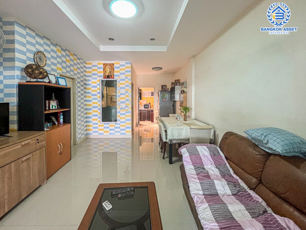 *****ทาวน์เฮ้าส์มือสอง โครงการ ไพร์มเพลส เดอะกรีนเนอรี่ บางใหญ่ เนื้อที่กว้าง 23 ตร.ว. ฟังก์ชัน 3 ห้องนอน 2 ห้องน้ำ 2 ที่จอดรถ สิ่งแวดล้อมโครงการดี บนทำเลเดินทางสะดวก เชื่อมต่อถนนกาญจนาภิเษก ใกล้รถไฟฟ้าสายสีม่วง "สถานีคลองบางไผ่" และจุดขึ้นทางด่วน "ศรีรัช" จองเลย!