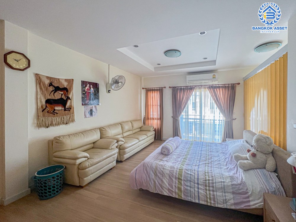 *****ทาวน์เฮ้าส์มือสอง โครงการ ไพร์มเพลส เดอะกรีนเนอรี่ บางใหญ่ เนื้อที่กว้าง 23 ตร.ว. ฟังก์ชัน 3 ห้องนอน 2 ห้องน้ำ 2 ที่จอดรถ สิ่งแวดล้อมโครงการดี บนทำเลเดินทางสะดวก เชื่อมต่อถนนกาญจนาภิเษก ใกล้รถไฟฟ้าสายสีม่วง "สถานีคลองบางไผ่" และจุดขึ้นทางด่วน "ศรีรัช" จองเลย!