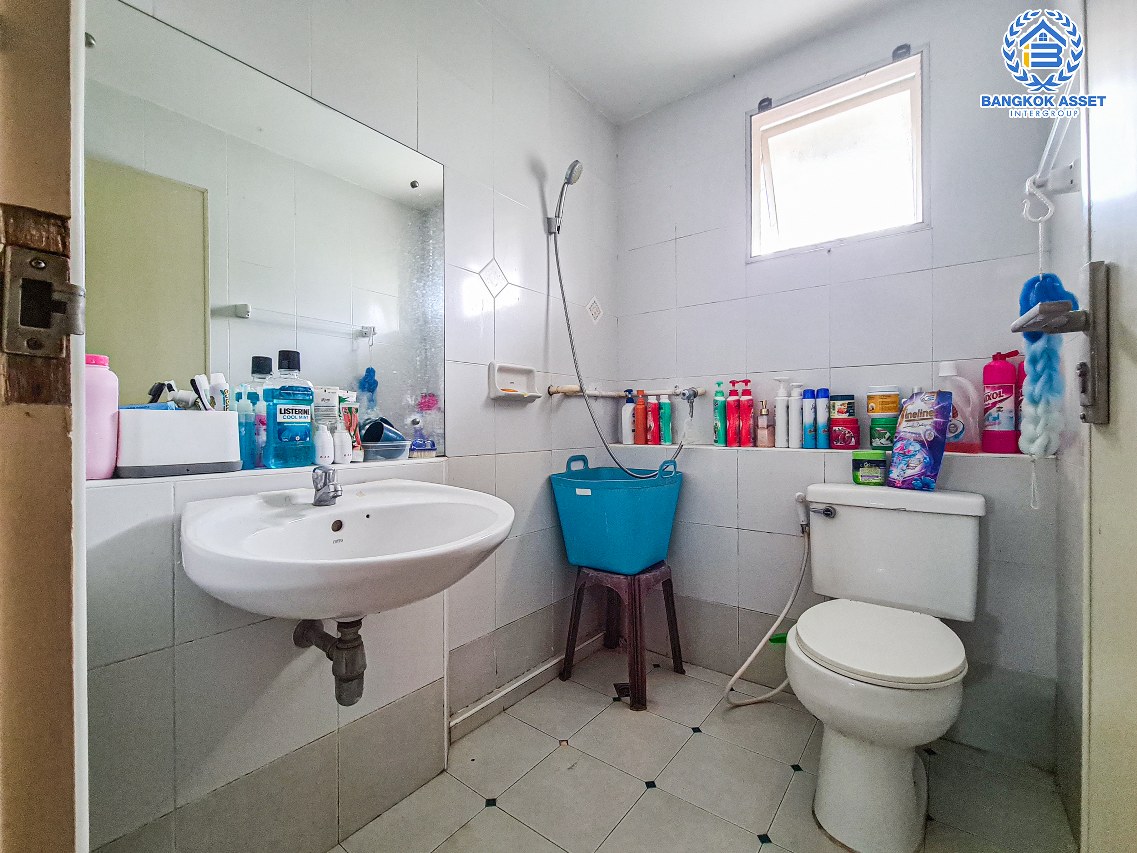 *****บ้านเดี่ยวมือสองกรุงเทพมหานคร โครงการ ชัยพฤกษ์ เพชรเกษม81 #หลังมุม เนื้อที่กว้าง 53.2 ตร.ว. ฟังก์ชัน 3 ห้องนอน 3 ห้องน้ำ 2 ที่จอดรถ บ้านสภาพดี มีพื้นที่ด้านข้างสำหรับจัดสวน ทำเลเดินทางสะดวก เชื่อมต่อถนนเพชรเกษม ถนนมาเจริญ และใกล้ทางด่วน "เพชรเกษม" จองเลย!