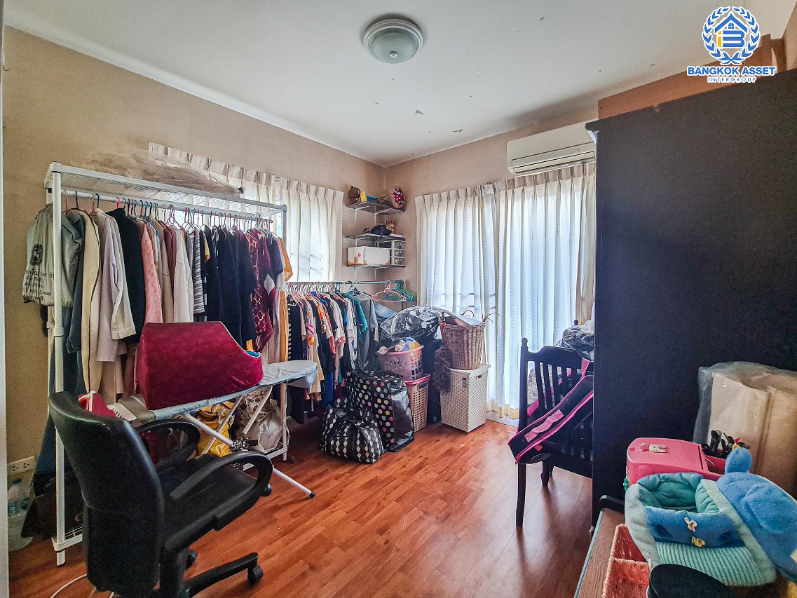 *****บ้านเดี่ยวมือสองกรุงเทพมหานคร โครงการ ชัยพฤกษ์ เพชรเกษม81 #หลังมุม เนื้อที่กว้าง 53.2 ตร.ว. ฟังก์ชัน 3 ห้องนอน 3 ห้องน้ำ 2 ที่จอดรถ บ้านสภาพดี มีพื้นที่ด้านข้างสำหรับจัดสวน ทำเลเดินทางสะดวก เชื่อมต่อถนนเพชรเกษม ถนนมาเจริญ และใกล้ทางด่วน "เพชรเกษม" จองเลย!