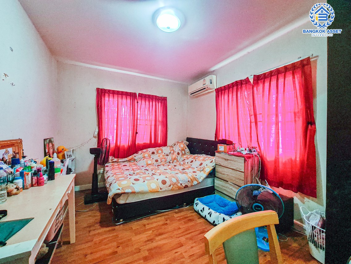 *****บ้านเดี่ยวมือสองกรุงเทพมหานคร โครงการ ชัยพฤกษ์ เพชรเกษม81 #หลังมุม เนื้อที่กว้าง 53.2 ตร.ว. ฟังก์ชัน 3 ห้องนอน 3 ห้องน้ำ 2 ที่จอดรถ บ้านสภาพดี มีพื้นที่ด้านข้างสำหรับจัดสวน ทำเลเดินทางสะดวก เชื่อมต่อถนนเพชรเกษม ถนนมาเจริญ และใกล้ทางด่วน "เพชรเกษม" จองเลย!