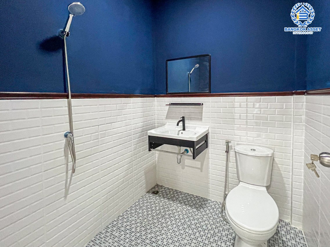 *****ทาวน์เฮ้าส์มือสองกรุงเทพมหานคร หมู่บ้าน ลีลา นิมิตรใหม่ เนื้อที่ 16.5 ตร.ว. ฟังก์ชัน 2 ห้องนอน 2 ห้องน้ำ 1 ที่จอดรถ บ้านตกแต่งใหม่ สวยมาก แถมฟรี! พร้อมเฟอร์นิเจอร์ บนทำเลแห่งการเดินทาง ติดถนนนิมิตรใหม่เชื่อมต่อ ถนนสุวินทวงศ์, ถนนประชาร่าวมใจ ห้ามพลาด!