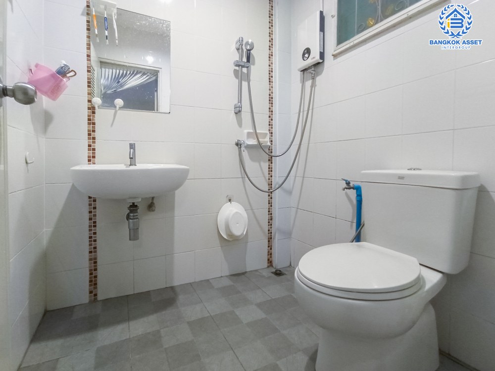 *****ทาวน์เฮ้าส์มือสอง โครงการ ไลโอ พหลโยธิน-วัชรพล เนื้อที่ 18 ตร.ว. ฟังก์ชัน 3 ห้องนอน 2 ห้องน้ำ บ้านสภาพดีเยี่ยม ฟรี! เครื่องปรับอากาศ บนทำเลเดินทางสะดวกสบาย เชื่อมต่อถนนสุขาภิบาล5 ถนนสายไหม ถนนเพิ่มสิน ใกล้จุดขึ้นทางด่วน "รามอินทรา-อาจณรงค์" จองเลย!