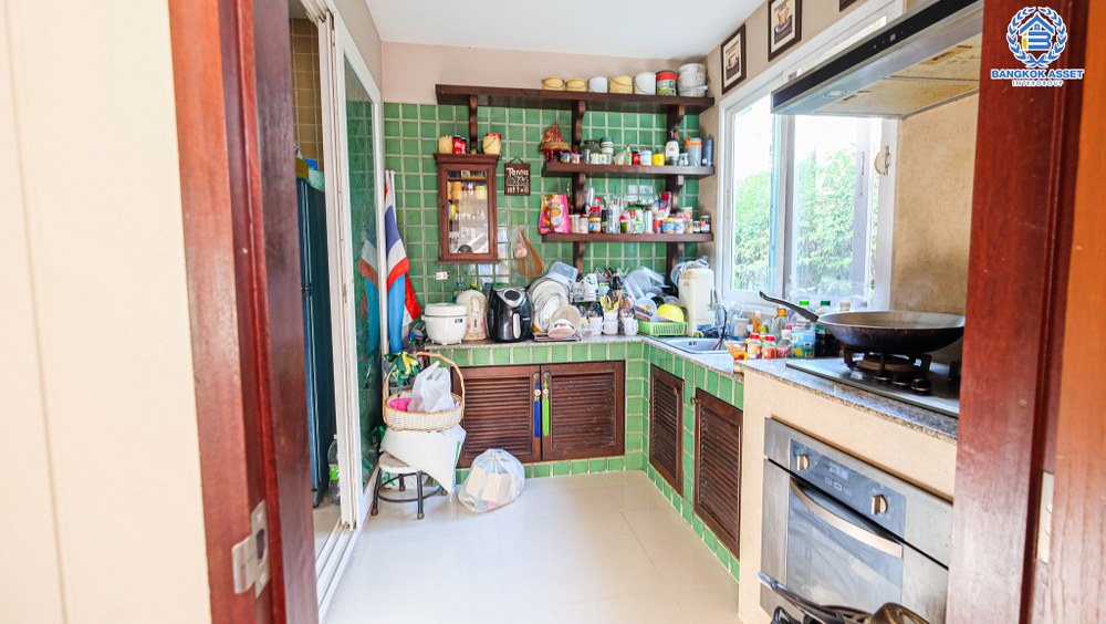 *****บ้านเดี่ยวมือสอง โครงการ วรารมย์ พหลโยธิน-สายไหม เนื้อที่กว้าง 63.80 ตร.ว. ฟังก์ชัน 3 ห้องนอน 2 ห้องน้ำ 2 ที่จอดรถ บ้านหลังใหญ่ พื้นที่ใช้สอยกว้าง บ้านคุณภาพจาก Q HOUSE บนทำเลดี เชื่อมต่อถนนลำลูกกา ถนนเฉลิมพงษ์ พหลโยธิน ถนนวิภาวดี-รังสิต ถนนหทัยราษฏร์ เพียง 10 นาทีถึงรถไฟฟ้าสายสีเขียว "สถานีคูคต" ใกล้จุดขึ้นทางด่วน "ฉลองรัช"