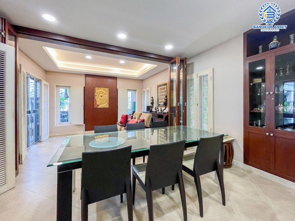 *****บ้านเดี่ยวมือสอง โครงการ โนเบิลวานา บรมราชชนนี เนื้อที่กว้าง 65.60 ตร.ว. ฟังก์ชัน 4 ห้องนอน 3 ห้องน้ำ 2 ที่จอดรถ บ้านสไตล์รีสอร์ท ตกแต่งสวย พร้อมเข้าอยู่ บนทำเลเดินทางสะดวก เชื่อมต่อถนนศาลาธรรมสพน์ ถนนกาญจนาภิเษก ใกล้รถไฟฟ้าสายสีแดงอ่อน สายตลิ่งชัน-ศาลายา และทางคู่ขนานลอยฟ้าบรมราชชนนี