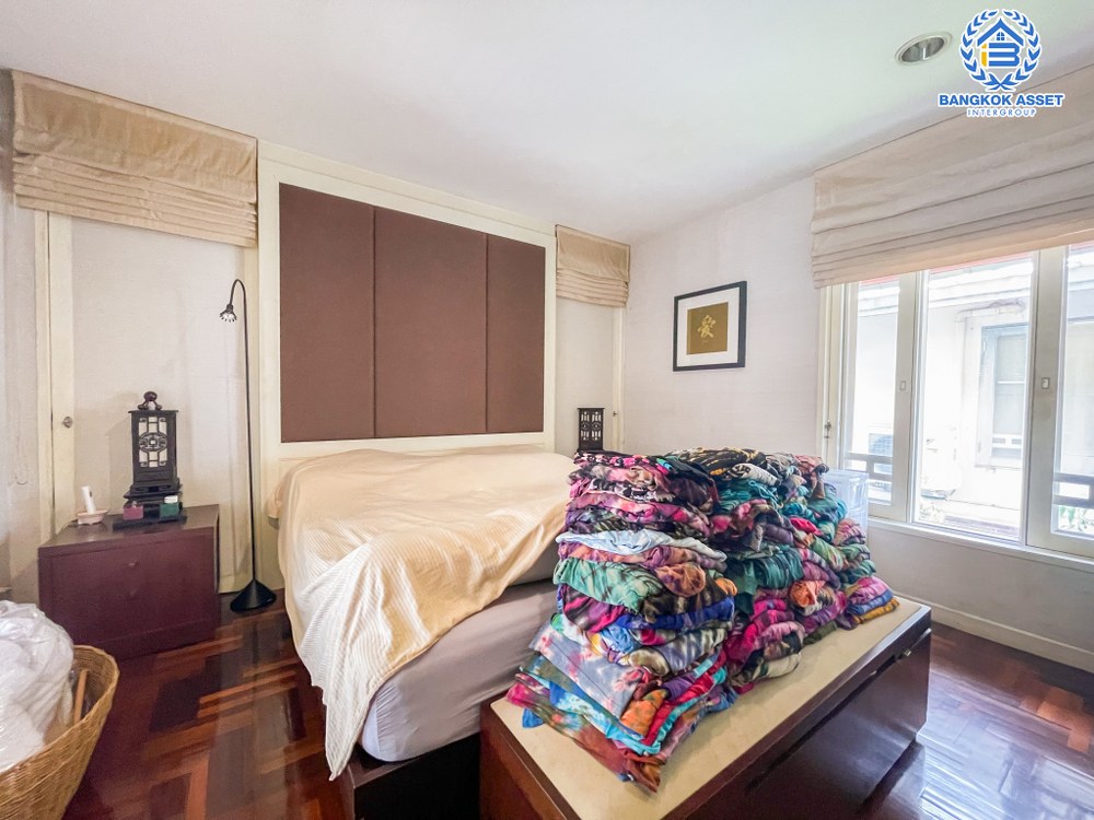 *****บ้านเดี่ยวมือสอง โครงการ โนเบิลวานา บรมราชชนนี เนื้อที่กว้าง 65.60 ตร.ว. ฟังก์ชัน 4 ห้องนอน 3 ห้องน้ำ 2 ที่จอดรถ บ้านสไตล์รีสอร์ท ตกแต่งสวย พร้อมเข้าอยู่ บนทำเลเดินทางสะดวก เชื่อมต่อถนนศาลาธรรมสพน์ ถนนกาญจนาภิเษก ใกล้รถไฟฟ้าสายสีแดงอ่อน สายตลิ่งชัน-ศาลายา และทางคู่ขนานลอยฟ้าบรมราชชนนี