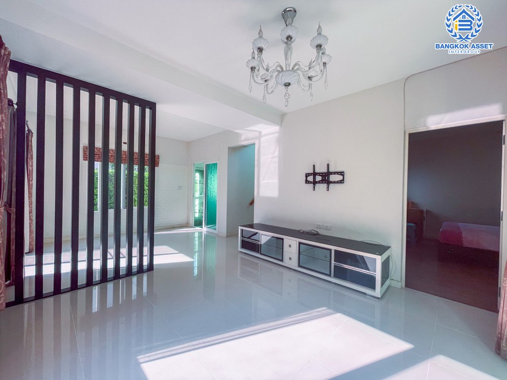 *****บ้านเดี่ยวมือสอง โครงการ ชัยพฤกษ์ รัตนาธิเบศร์-วงแหวน เนื้อที่กว้าง 54 ตร.ว. ฟังก์ชัน 3 ห้องนอน 3 ห้องน้ำ 2 ที่จอดรถ คุณภาพจาก L&H สภาพดีมาก พร้อมอยู่ บนทำเลดี เชื่อมต่อถนนรัตนาธิเบศร์ ถนนบางกรวย-ไทรน้อย ถนนกาญจนาภิเษก ใกล้รถไฟฟ้าสายสีม่วง "สถานีคลองบางไผ่" จองเลย!