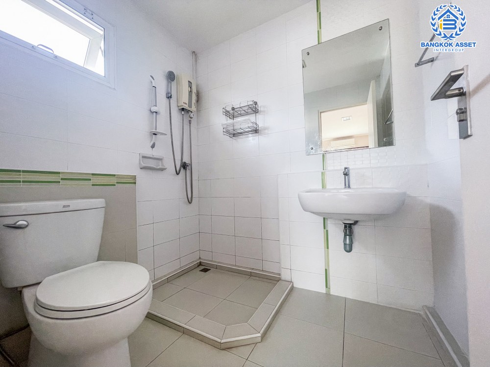 *****บ้านเดี่ยวมือสอง โครงการ ชัยพฤกษ์ รัตนาธิเบศร์-วงแหวน เนื้อที่กว้าง 54 ตร.ว. ฟังก์ชัน 3 ห้องนอน 3 ห้องน้ำ 2 ที่จอดรถ คุณภาพจาก L&H สภาพดีมาก พร้อมอยู่ บนทำเลดี เชื่อมต่อถนนรัตนาธิเบศร์ ถนนบางกรวย-ไทรน้อย ถนนกาญจนาภิเษก ใกล้รถไฟฟ้าสายสีม่วง "สถานีคลองบางไผ่" จองเลย!