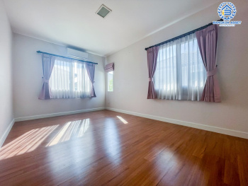 *****บ้านเดี่ยวมือสอง โครงการ ชัยพฤกษ์ รัตนาธิเบศร์-วงแหวน เนื้อที่กว้าง 54 ตร.ว. ฟังก์ชัน 3 ห้องนอน 3 ห้องน้ำ 2 ที่จอดรถ คุณภาพจาก L&H สภาพดีมาก พร้อมอยู่ บนทำเลดี เชื่อมต่อถนนรัตนาธิเบศร์ ถนนบางกรวย-ไทรน้อย ถนนกาญจนาภิเษก ใกล้รถไฟฟ้าสายสีม่วง "สถานีคลองบางไผ่" จองเลย!