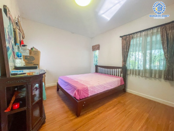 *****บ้านเดี่ยวมือสอง โครงการ ชัยพฤกษ์ รัตนาธิเบศร์-วงแหวน เนื้อที่กว้าง 54 ตร.ว. ฟังก์ชัน 3 ห้องนอน 3 ห้องน้ำ 2 ที่จอดรถ คุณภาพจาก L&H สภาพดีมาก พร้อมอยู่ บนทำเลดี เชื่อมต่อถนนรัตนาธิเบศร์ ถนนบางกรวย-ไทรน้อย ถนนกาญจนาภิเษก ใกล้รถไฟฟ้าสายสีม่วง "สถานีคลองบางไผ่" จองเลย!