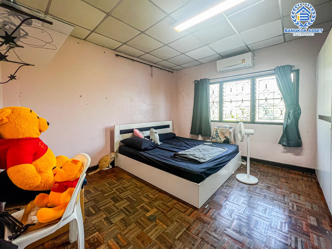 *****ทาวน์โฮมมือสองกรุงเทพมหานคร หมู่บ้าน เกตุนุติ การ์เด้น นาคนิวาส 38 เนื้อที่ 17 ตร.ว. ฟังก์ชัน 3 ห้องนอน 3 ห้องน้ำ 1 ที่จอดรถ อยู่ต้นโครงการ ในโครงการไม่วุ่นวาย แถมฟรี! 4 เครื่องปรับอากาศ บนทำเลแห่งการเดินทาง ใกล้รถไฟฟ้าสายสีเหลือง "สถานีลาดพร้าว 71" (ในอนาคต) และทางด่วน "ฉลองรัช"