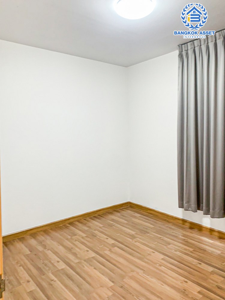 *****ทาวน์เฮ้าส์มือสอง โครงการ เวอรีเดียน ราชพฤกษ์ เนื้อที่ 26.20 ตร.ว. ฟังก์ชัน 3 ห้องนอน 3 ห้องน้ำ 2 ที่จอดรถ บ้านสภาพใหม่มาก ฟรี! เฟอร์นิเจอร์ เข้าออกในเมืองง่าย บนทำเลเดินทางสะดวก เชื่อมต่อถนนรัตนาธิเบศร์ ใกล้รถไฟฟ้าสายสีม่วง "สถานีบางรักน้อยท่าอิฐ" ใกล้จุดขึ้นทางด่วน "งามวงศ์วาน" จองเลย!