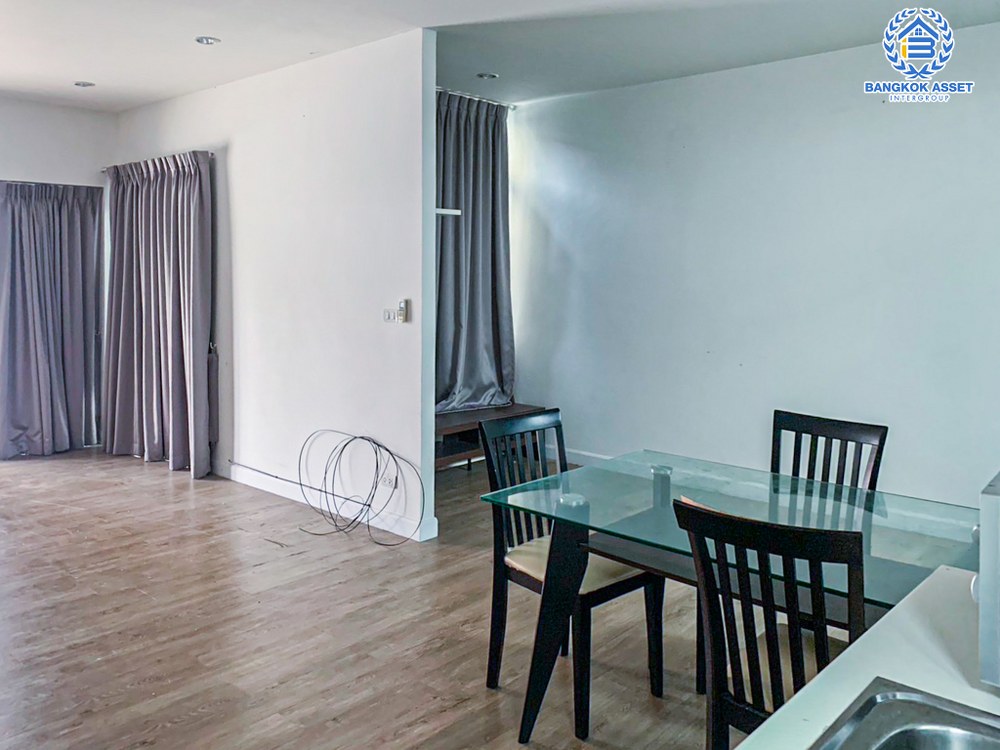 *****ทาวน์เฮ้าส์มือสอง โครงการ เวอรีเดียน ราชพฤกษ์ เนื้อที่ 26.20 ตร.ว. ฟังก์ชัน 3 ห้องนอน 3 ห้องน้ำ 2 ที่จอดรถ บ้านสภาพใหม่มาก ฟรี! เฟอร์นิเจอร์ เข้าออกในเมืองง่าย บนทำเลเดินทางสะดวก เชื่อมต่อถนนรัตนาธิเบศร์ ใกล้รถไฟฟ้าสายสีม่วง "สถานีบางรักน้อยท่าอิฐ" ใกล้จุดขึ้นทางด่วน "งามวงศ์วาน" จองเลย!