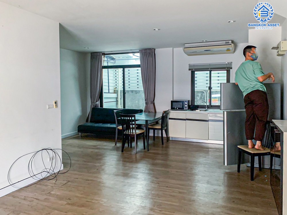 *****ทาวน์เฮ้าส์มือสอง โครงการ เวอรีเดียน ราชพฤกษ์ เนื้อที่ 26.20 ตร.ว. ฟังก์ชัน 3 ห้องนอน 3 ห้องน้ำ 2 ที่จอดรถ บ้านสภาพใหม่มาก ฟรี! เฟอร์นิเจอร์ เข้าออกในเมืองง่าย บนทำเลเดินทางสะดวก เชื่อมต่อถนนรัตนาธิเบศร์ ใกล้รถไฟฟ้าสายสีม่วง "สถานีบางรักน้อยท่าอิฐ" ใกล้จุดขึ้นทางด่วน "งามวงศ์วาน" จองเลย!