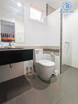 *****บ้านเดี่ยวมือสอง โครงการ คุณาลัย ซิมโฟนี บ้านกล้วย-ไทรน้อย บ้านสวยพร้อมเข้าอยู่ หลังมุม บนเนื้อที่กว่า 74.9 ตร.ว. ฟังก์ชัน 4 ห้องนอน 5 ห้องน้ำ 2 ที่จอดรถ บนทำเลเดินทางสะดวก ใกล้เซ็นทรัลเวสต์เกต เชื่อมต่อถนนหลายเส้นทาง ใกล้รถไฟฟ้าสายสีม่วง "สถานีคลองบางไผ่" จองเลย!