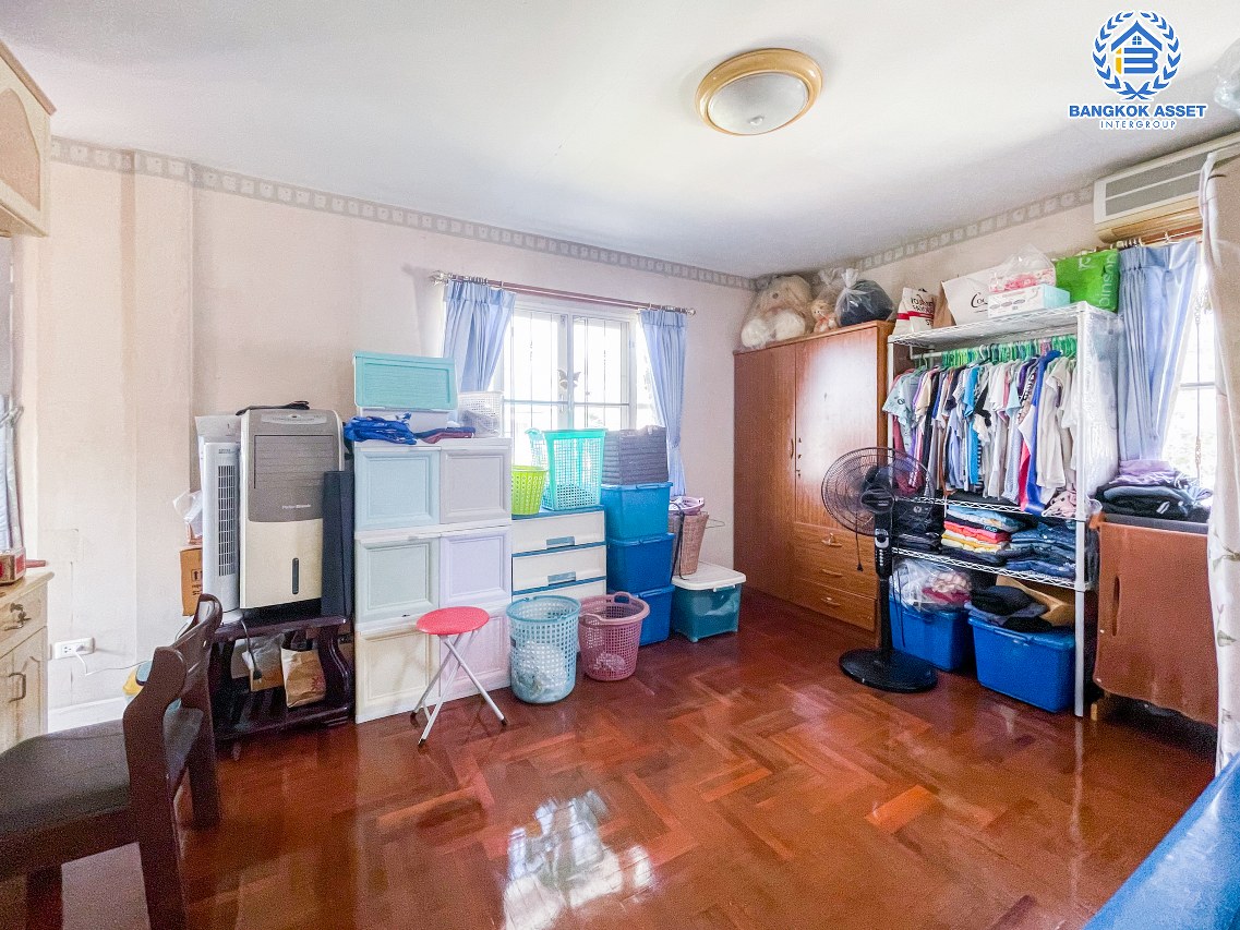 *****บ้านเดี่ยวมือสองนนทบุรี คุณภาพระดับ L&H หมู่บ้าน ชัยพฤกษ์ วัดลาดปลาดุก เนื้อที่กว้างขวางถึง 58.3 ตร.ว. ฟังก์ชัน 4 ห้องนอน 2 ห้องน้ำ 2 ที่จอดรถ บ้านพร้อมอยู่ ต้นโครงการ บนทำเลเยี่ยม เพียง 13 นาที ถึงรถไฟฟ้าสายสีม่วง "สถานีคลองบางไผ่" ใกล้เซ็นทรัลเวสต์เกต และทางด่วน "กาญจนาภิเษก"