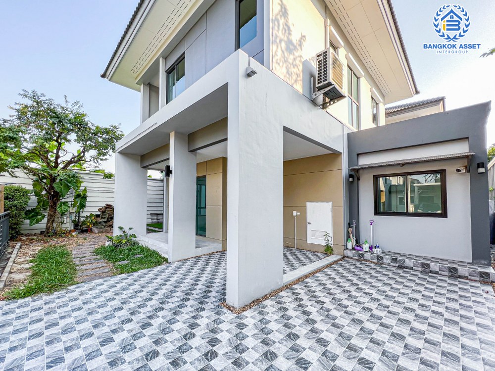 บ้านเดี่ยวมือสอง โครงการ เซนโทร เวสต์เกต หลังมุม เนื้อที่กว้าง 50 ตร.ว. ฟังก์ชัน 4 ห้องนอน 3 ห้องน้ำ 2 ที่จอดรถ แถมฟรี! เครื่องปรับอากาศ บนทำเลเดินทางสะดวก เชื่อมต่อถนนไทรน้อย ถนนรัตนาธิเบศร์ ใกล้รถไฟฟ้าสายสีม่วง "สถานีคลองบางไผ่" และจุดขึ้นทางด่วน "ศรีรัช" จองเลย!...