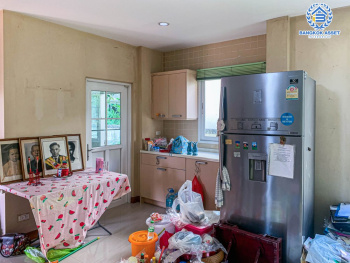 *****บ้านเดี่ยวมือสอง โครงการ วรารมย์ พหลโยธิน-สายไหม จาก Q HOUSE  เนื้อที่ 58 ตร.ว. ฟังก์ชัน 3 ห้องนอน 3 ห้องน้ำ 1 ที่จอดรถ ภายในสภาพดี พื้นที่ใช้สอยกว้าง บนทำเลเดินทางง่าย เชื่อมต่อถนนลำลูกกา ถนนเฉลิมพงษ์ เพียง 10 นาทีถึงรถไฟฟ้าสายสีเขียว "สถานีคูคต" ใกล้จุดขึ้นทางด่วน "ฉลองรัช"