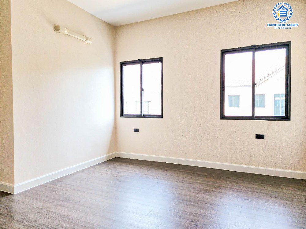 *****บ้านเดี่ยวมือสอง โครงการ บางกอก บูเลอวาร์ด พระราม5 หลังมุม เนื้อที่ 58.50  ตร.ว. ฟังก์ชัน 4 ห้องนอน 4 ห้องน้ำ 2 ที่จอดรถ สภาพดีมาก พร้อมเข้าอยู่ บนทำเลดี เชื่อมต่อถนนนครอินทร์ ถนนกาญจนาภิเษก ถนนราชพฤกษ์ ใกล้จุดขึ้นทางด่วน "ศรีรัช-วงแหวนรอบนอก"