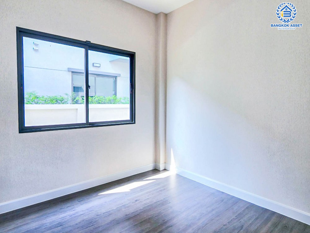 *****บ้านเดี่ยวมือสอง โครงการ บางกอก บูเลอวาร์ด พระราม5 หลังมุม เนื้อที่ 58.50  ตร.ว. ฟังก์ชัน 4 ห้องนอน 4 ห้องน้ำ 2 ที่จอดรถ สภาพดีมาก พร้อมเข้าอยู่ บนทำเลดี เชื่อมต่อถนนนครอินทร์ ถนนกาญจนาภิเษก ถนนราชพฤกษ์ ใกล้จุดขึ้นทางด่วน "ศรีรัช-วงแหวนรอบนอก"