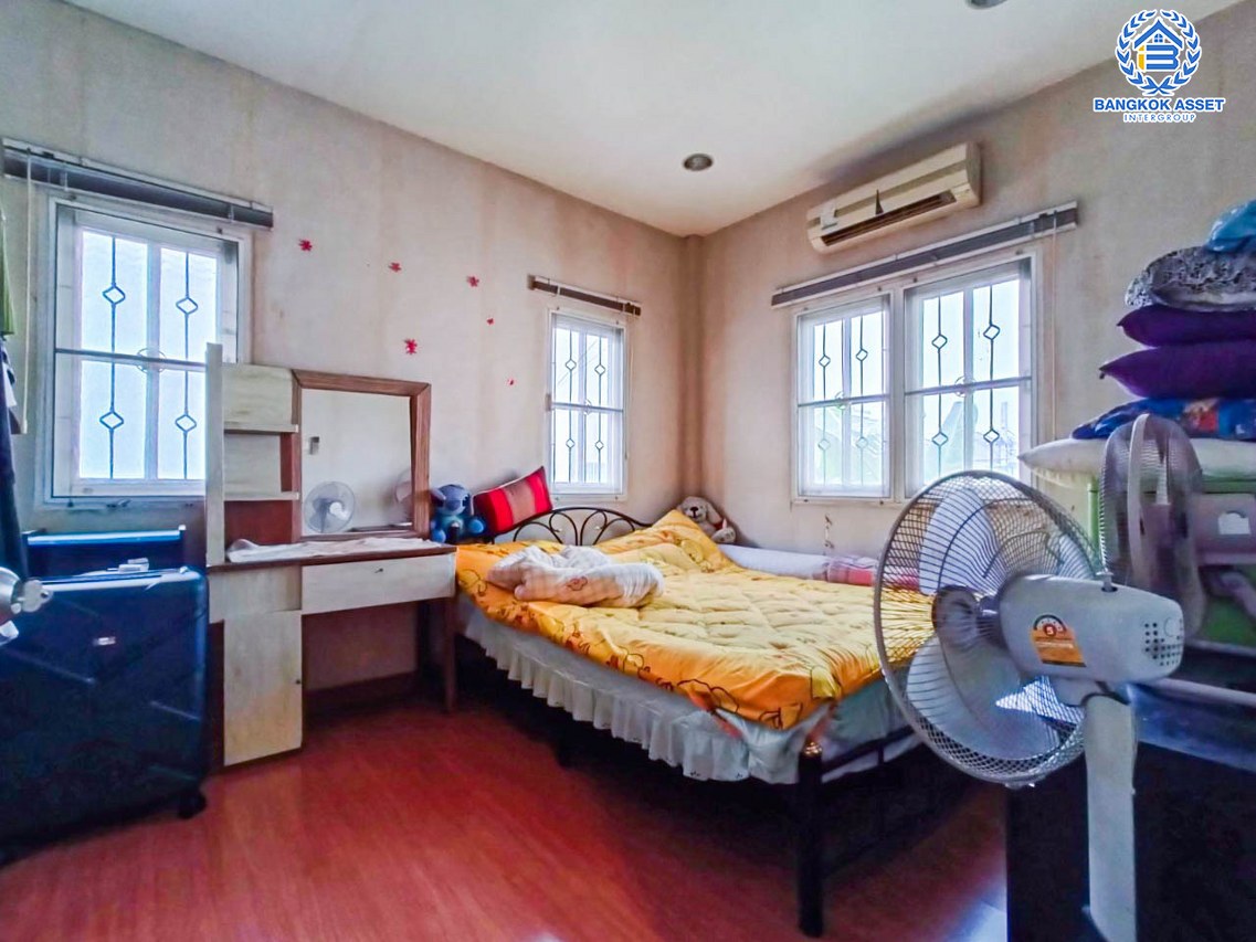 *****บ้านแฝดมือสองนนทบุรี โครงการ บุรีรมย์ วงแหวน-ปิ่นเกล้า #หลังมุม เนื้อที่กว้างขวางถึง 41 ตร.ว. ฟังก์ชัน 3 ห้องนอน 2 ห้องน้ำ 1 ที่จอดรถ บ้านสภาพดี บนทำเลแห่งการเดินทาง เชื่อมต่อ ถนนกาญจนาภิเษก, ถนนนครอินทร์ ใกล้รถไฟฟ้าสายสีม่วง "สถานีตลาดบางใหญ่" และทางด่วน "ศรีรัช"