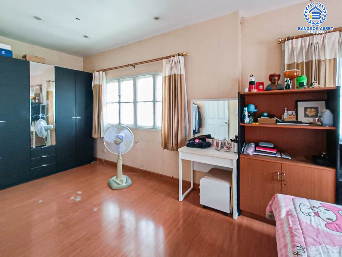 *****บ้านแฝดมือสองนนทบุรี โครงการ บุรีรมย์ วงแหวน-ปิ่นเกล้า #หลังมุม เนื้อที่กว้างขวางถึง 41 ตร.ว. ฟังก์ชัน 3 ห้องนอน 2 ห้องน้ำ 1 ที่จอดรถ บ้านสภาพดี บนทำเลแห่งการเดินทาง เชื่อมต่อ ถนนกาญจนาภิเษก, ถนนนครอินทร์ ใกล้รถไฟฟ้าสายสีม่วง "สถานีตลาดบางใหญ่" และทางด่วน "ศรีรัช"