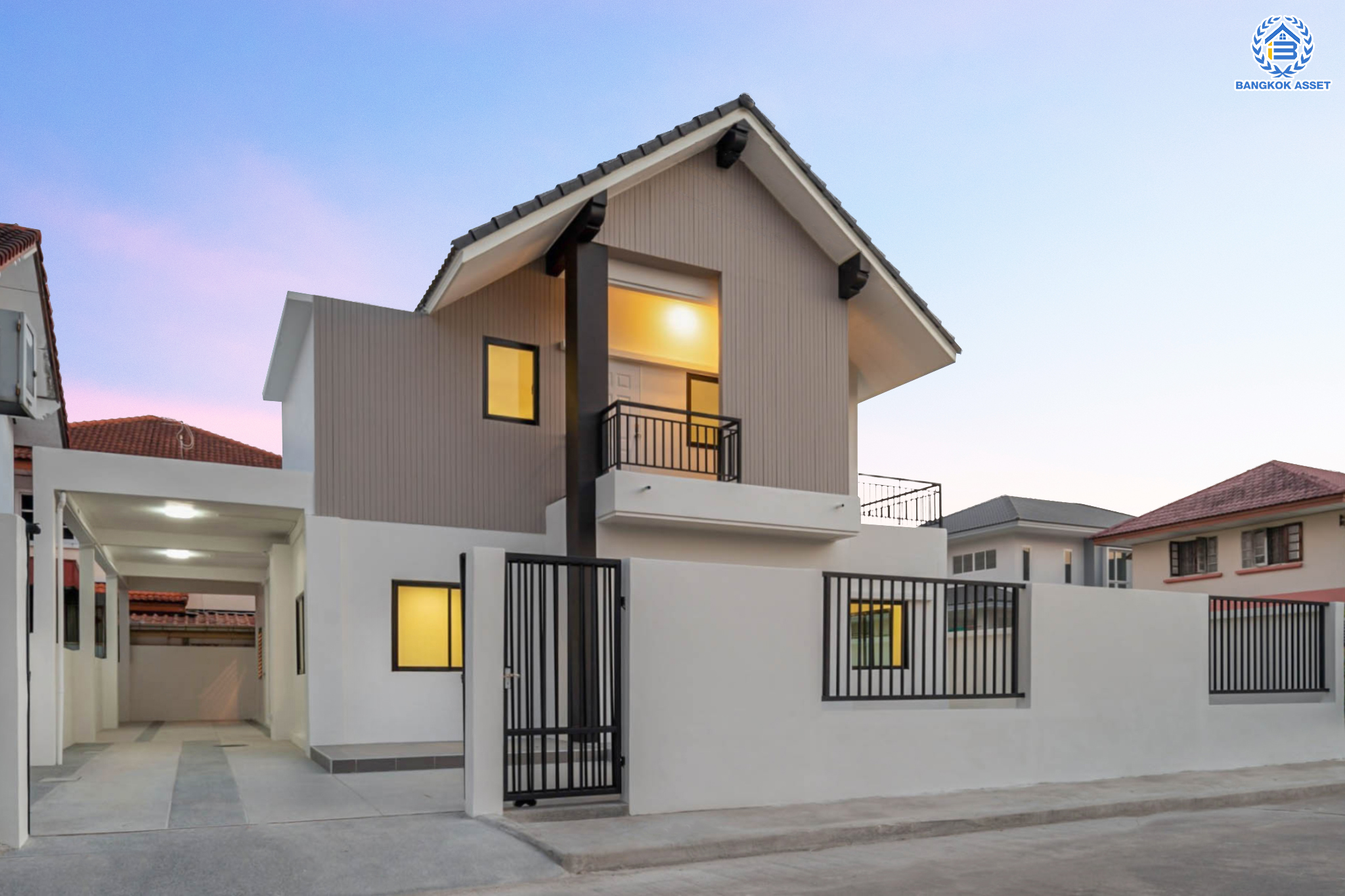 บ้านมือสองตกแต่งใหม่ ตกแต่งสไตล์ Nordic โครงการ กฤษดานคร18 บรมราชชนนี-พุทธมณฑลสาย3  เนื้อที่ 60 ตร.ว. บนพื้นที่ใช้สอยมากถึง 322 ตร.ม. อีกระดับของฟังก์ชัน 3 ห้องนอน 3 ห้องน้ำ 1 ห้องอเนกประสงค์ จอดรถได้ 3 คัน บรรยากาศสุด Private บนทำเลศักยภาพเชื่อมต่อหลายเส้นทาง ใกล้เซ็นทรัลปิ่นเกล้า ม.มหิดล และทางด่วน "ศรีรัช"