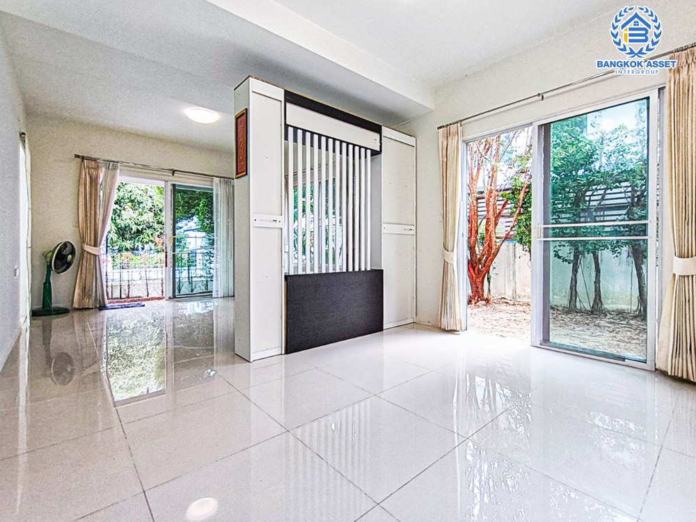 *****บ้านเดี่ยวมือสอง โครงการ อินนิซิโอ ปิ่นเกล้า-วงแหวนฯ เนื้อที่ 50 ตร.ว. ฟังก์ชัน 3 ห้องนอน 2 ห้องน้ำ 2 ที่จอดรถ ภายในสภาพดี พื้นที่ใช้สอยกว้าง พร้อมเข้าอยู่ บนทำเลเดินทางสะดวก เชื่อมต่อถนนกาญจนาภิเษก ใกล้รถไฟฟ้าสายสีม่วง "สถานีตลาดบางใหญ่" และจุดขึ้นทางด่วน "ศรีรัช"