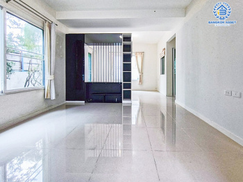 *****บ้านเดี่ยวมือสอง โครงการ อินนิซิโอ ปิ่นเกล้า-วงแหวนฯ เนื้อที่ 50 ตร.ว. ฟังก์ชัน 3 ห้องนอน 2 ห้องน้ำ 2 ที่จอดรถ ภายในสภาพดี พื้นที่ใช้สอยกว้าง พร้อมเข้าอยู่ บนทำเลเดินทางสะดวก เชื่อมต่อถนนกาญจนาภิเษก ใกล้รถไฟฟ้าสายสีม่วง "สถานีตลาดบางใหญ่" และจุดขึ้นทางด่วน "ศรีรัช"